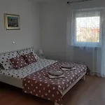 With Parking Space - Ugljan - 18238 Apartman *