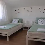 Apartman With Parking Space - Ugljan - 18238