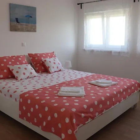 Apartament With Parking Space - Ugljan - 18238 Kukljica